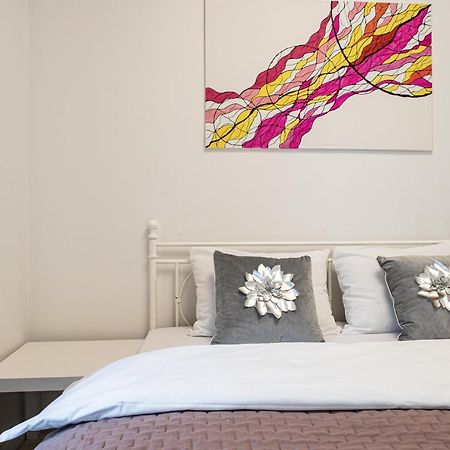 Wola Glamour Apartment Варшава Экстерьер фото