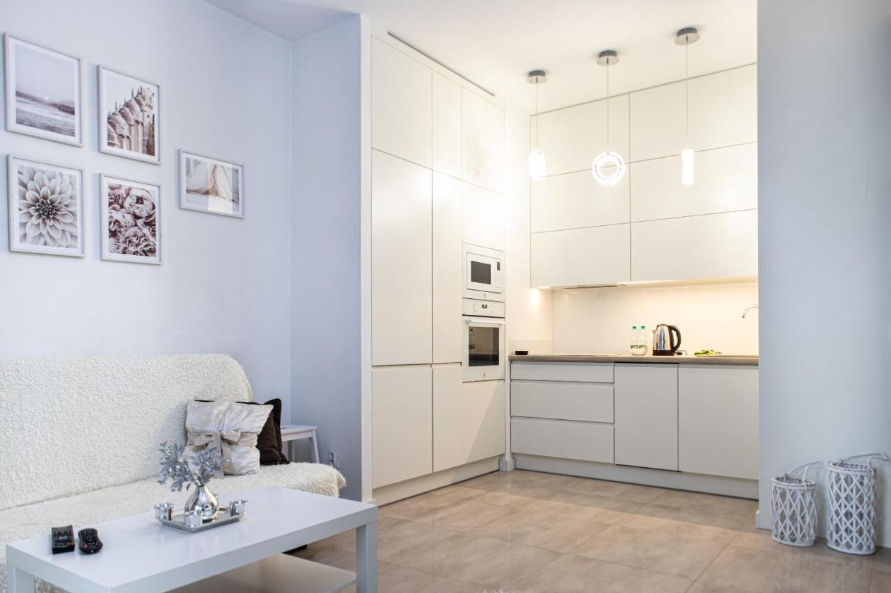 Wola Glamour Apartment Варшава Экстерьер фото