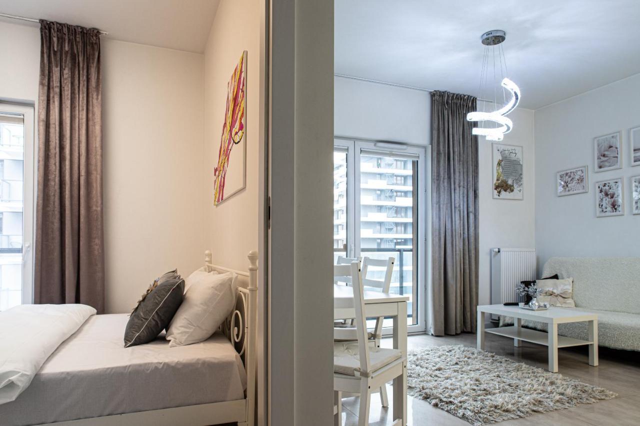 Wola Glamour Apartment Варшава Экстерьер фото