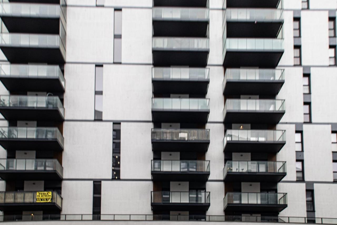 Wola Glamour Apartment Варшава Экстерьер фото